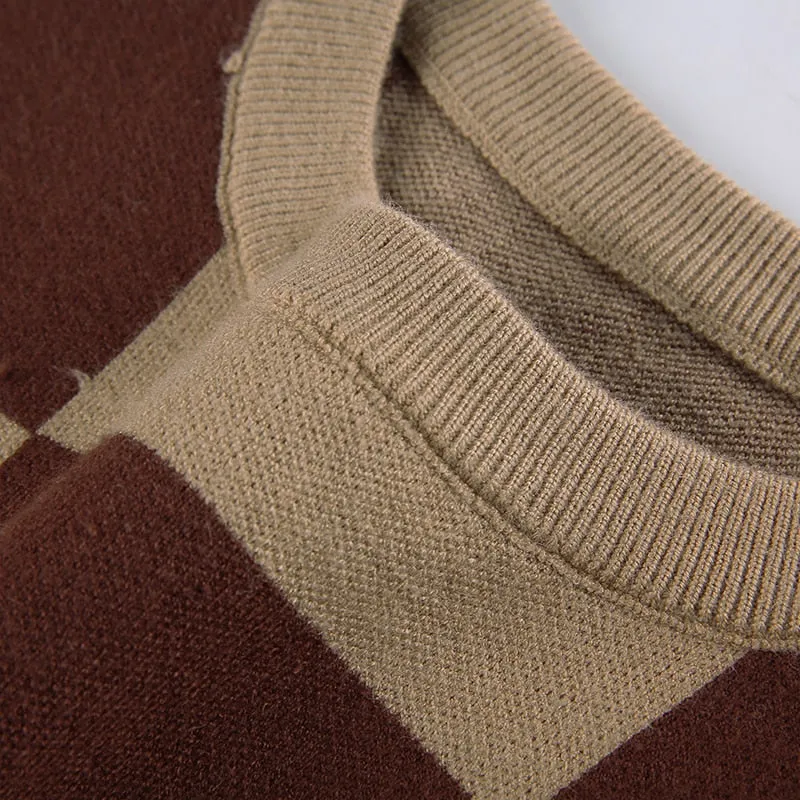 CHECK SWEATER