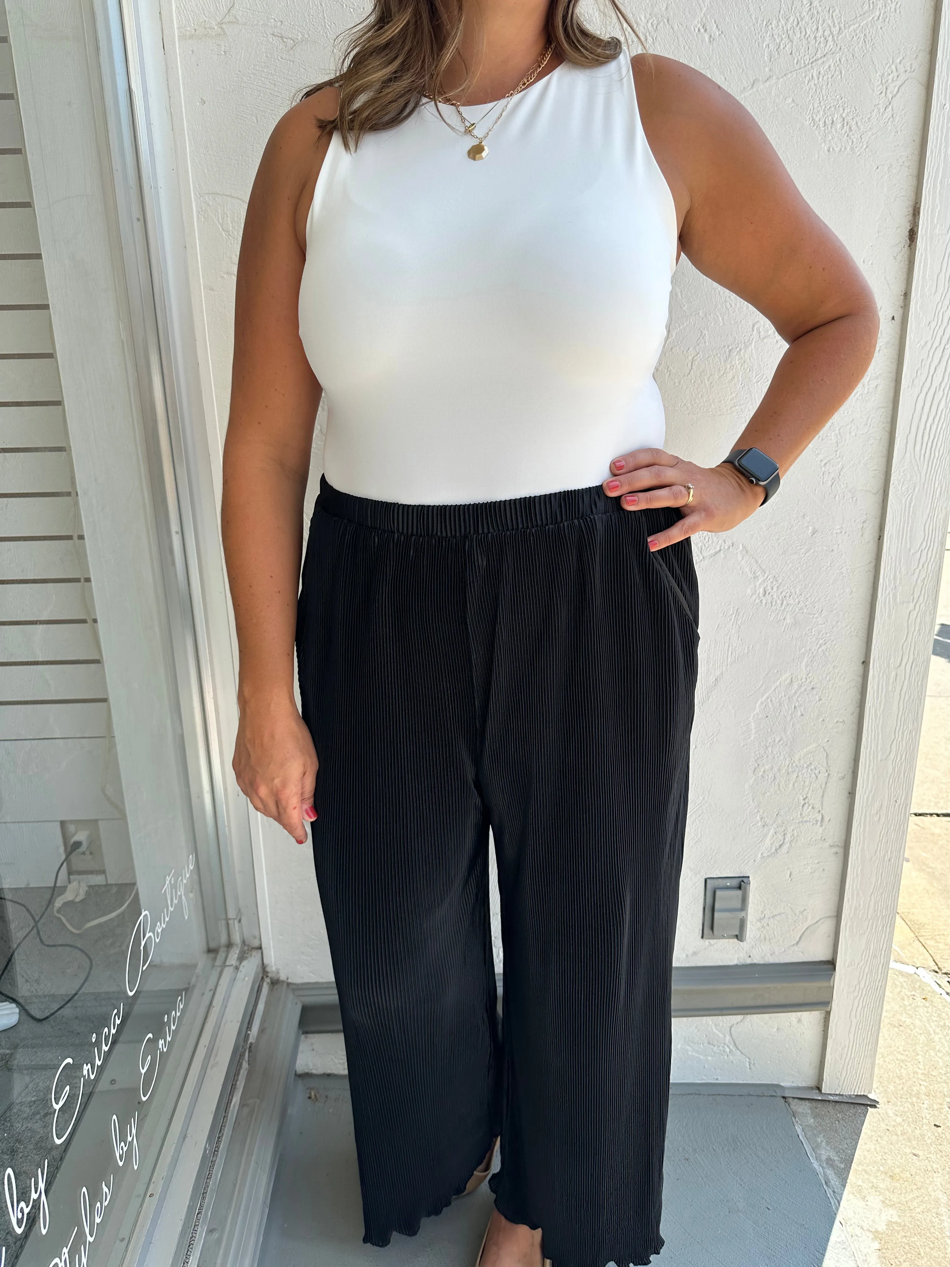 (Curvy) Pretty in Plisse Pants