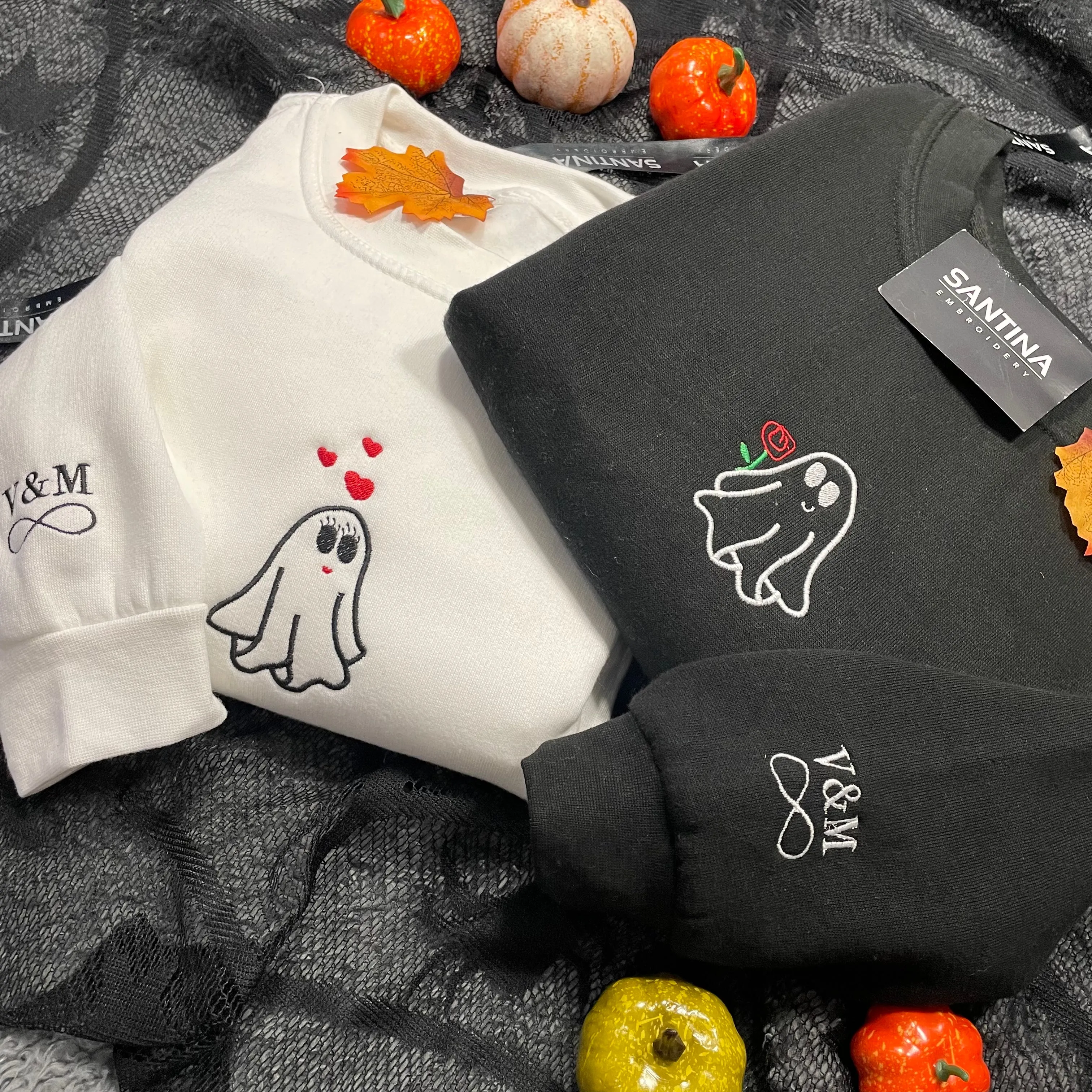 cute sheet ghost lovers Halloween sweatshirt / hoodie