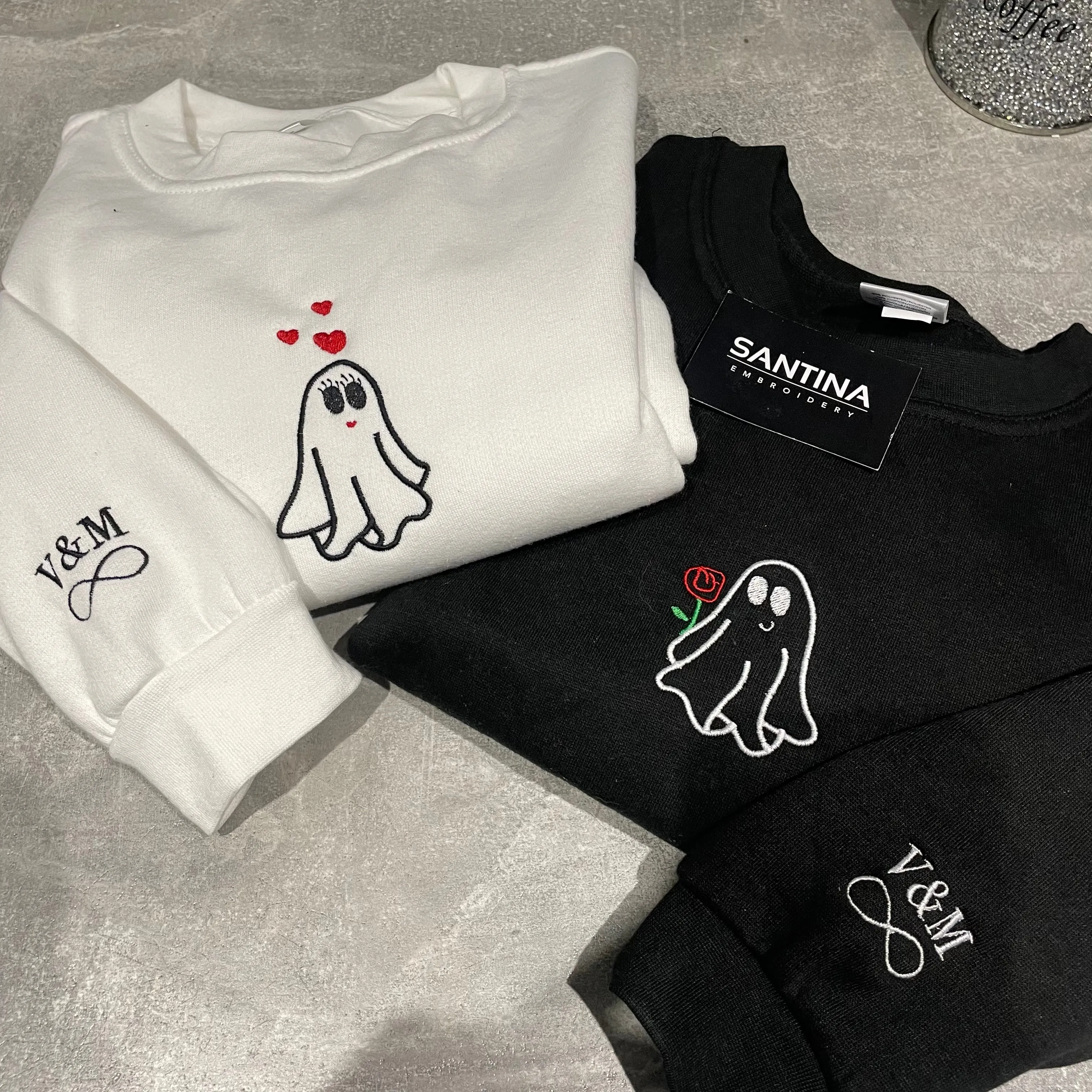 cute sheet ghost lovers Halloween sweatshirt / hoodie