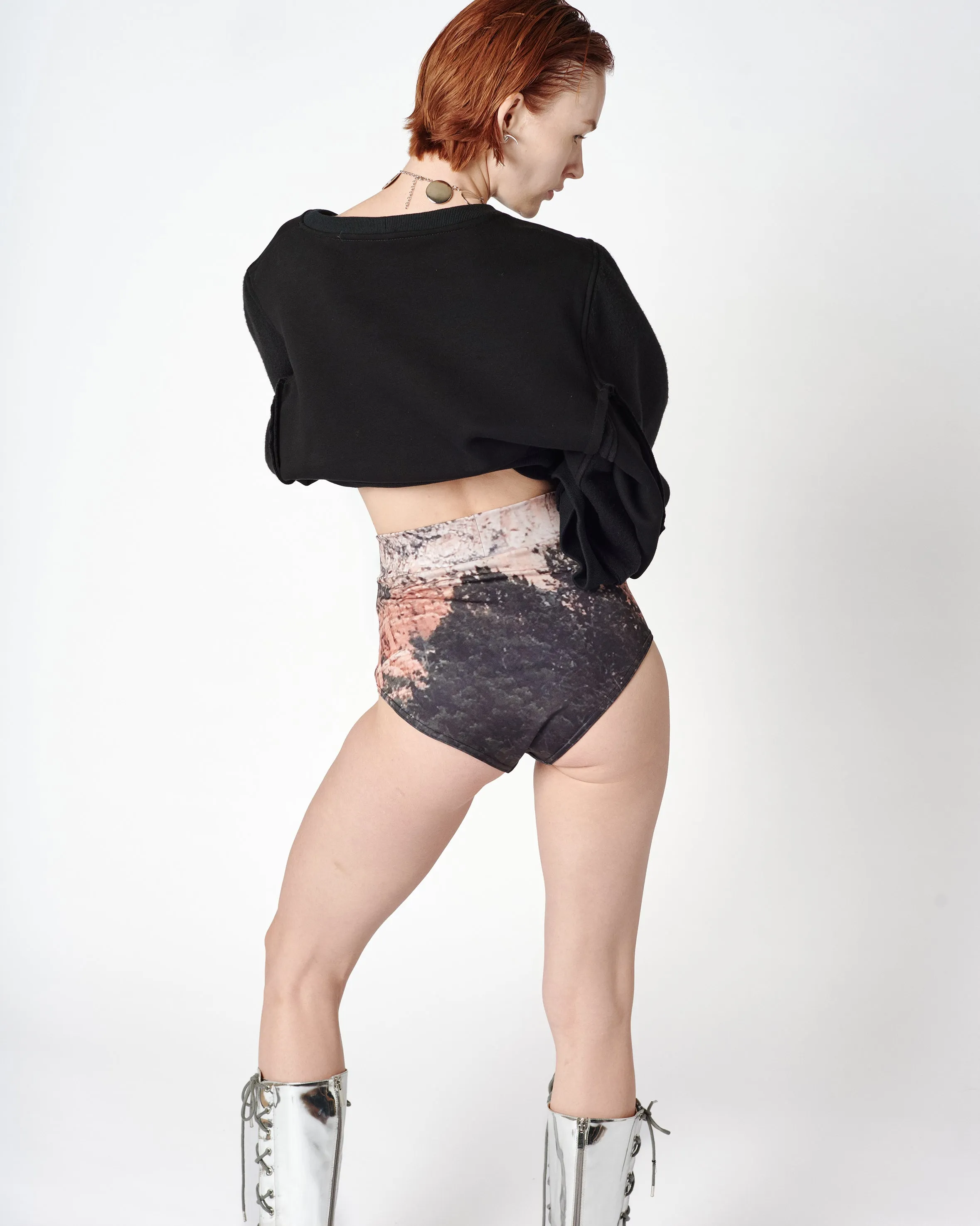 MOUNTAIN SHORTS